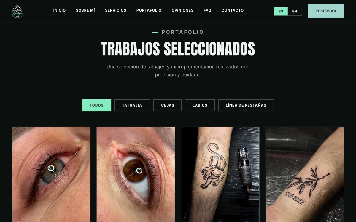 Portfolio section of a tattoo studio website in Spanish